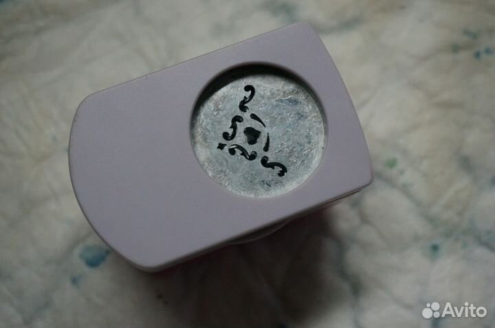 Штамп и дырокол для скрапбукинга