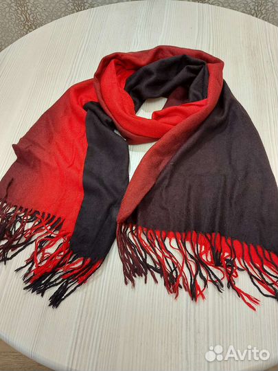 Шарфы и палантины