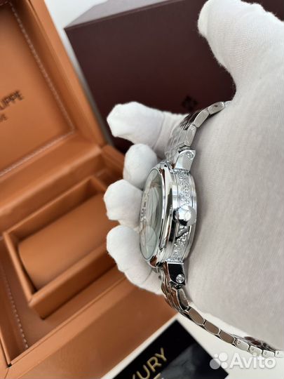 Patek Philippe чаcы прозрачный механизм