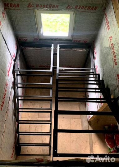 Поворотная лестница