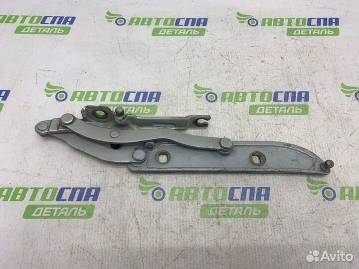 Петля крышки багажника правая Bmw 320I седан