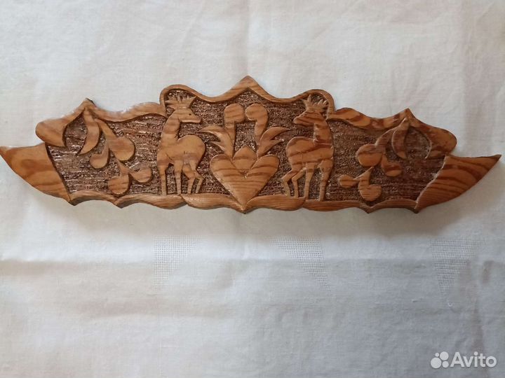 Панно из дерева