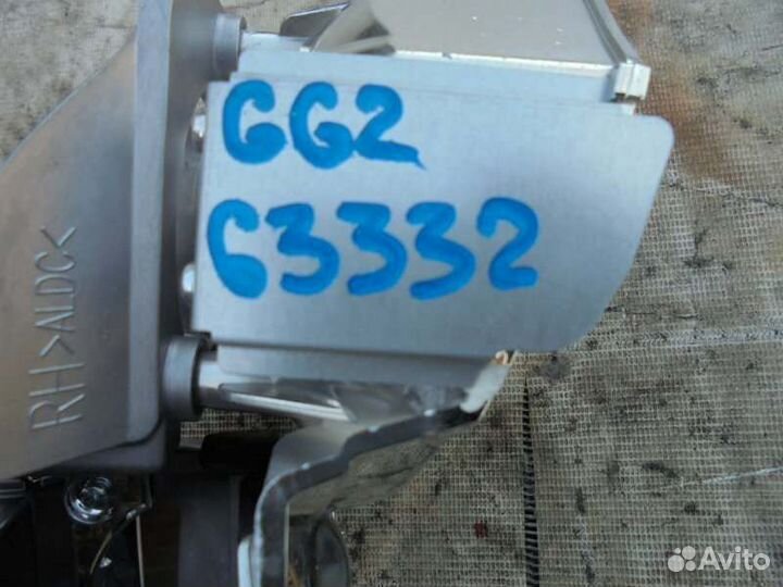 Линза правая Mitsubishi Outlander GG2W 4B11 2018