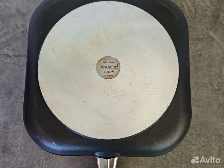 Чугунная сковорода гриль Gastrolux 28 диаметр