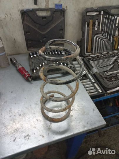 Пружина передняя Мазда 3 bk