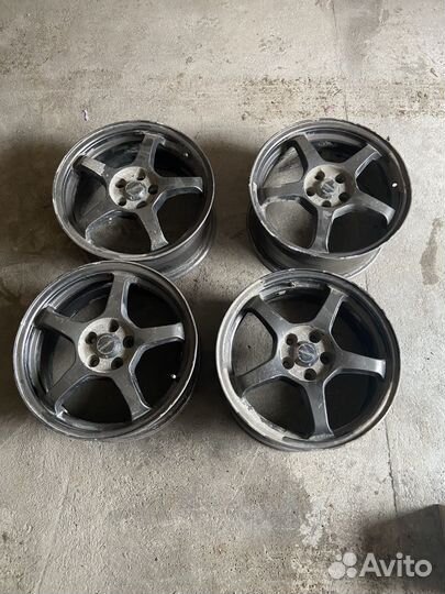 R16.7J. 5x100