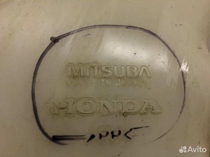 Бачок стеклоомывателя передний Honda Cr-V 3