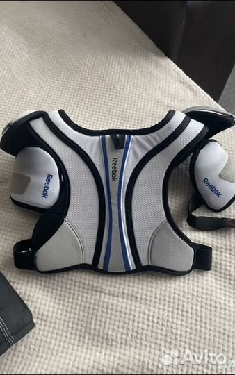 Нагрудник хоккейный