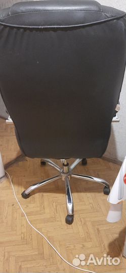 Компьютерное кресло