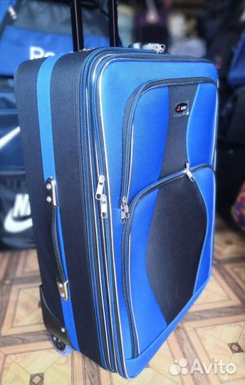 Чемодан на колесах