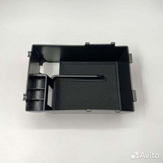 Органайзер в подлокотник Subaru XV 18г+