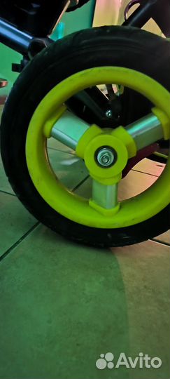 Детский велосипед с родительской ручкой