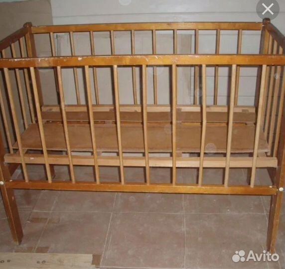 Детская кроватка