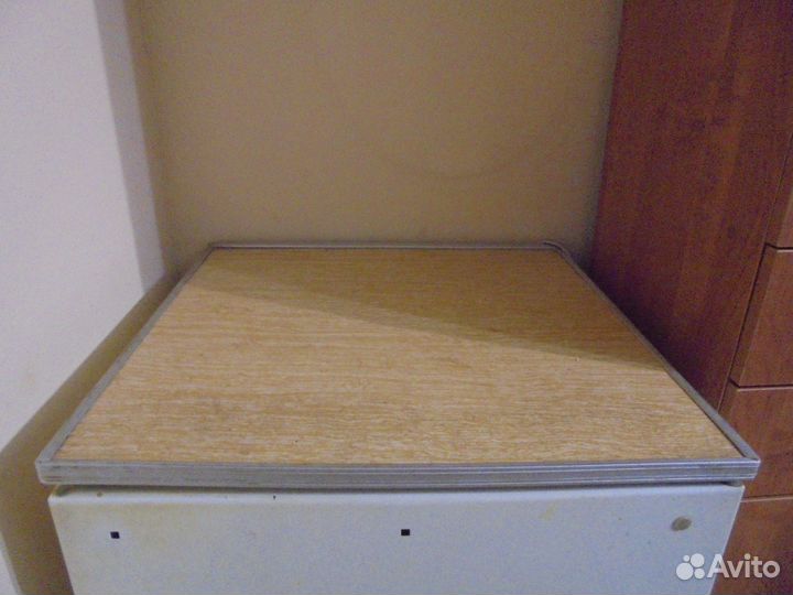 Холодильник Смоленск и газовая плита Hansa