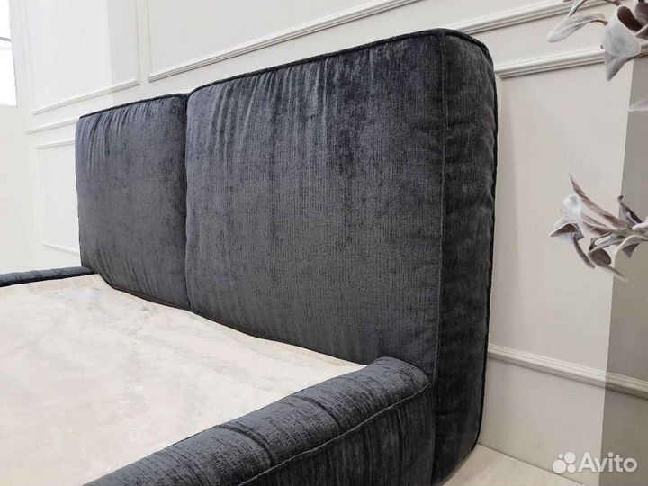 Кровать Bonaldo с подъемным механизмом