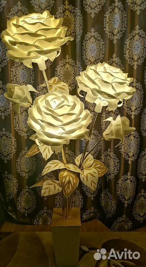 Ростовые цветы-светильники