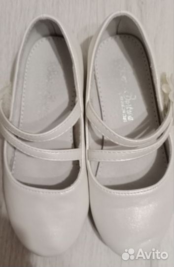 Туфли для девочки 27 размер белые