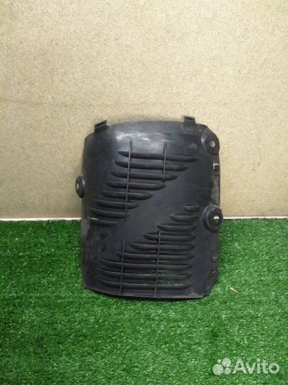 Подкрылок задний правый Mercedes E-Class W211