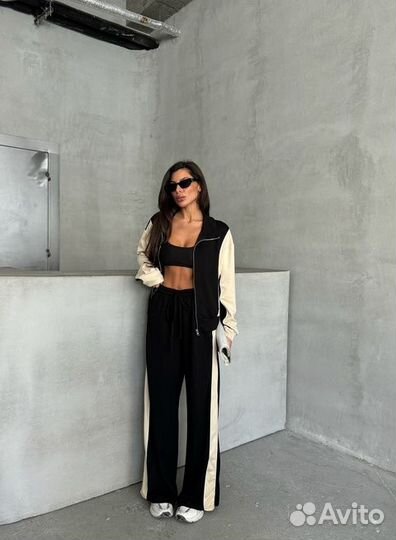 Костюм женский