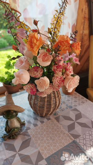 Плетёный кувшин