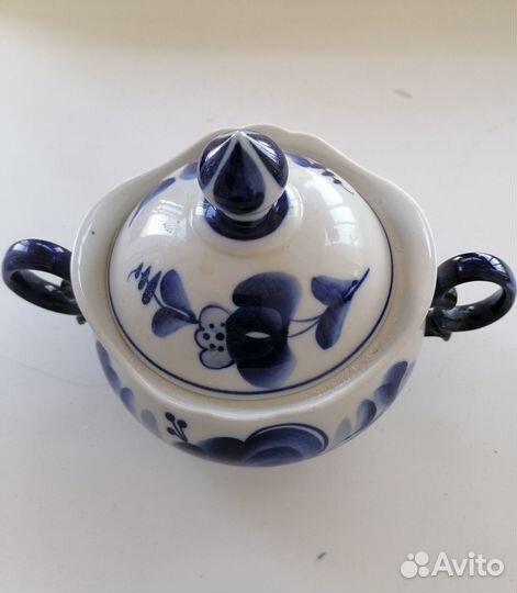 Чайничек, сахарница, фигурки