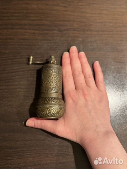 Кофемолка ручная бу