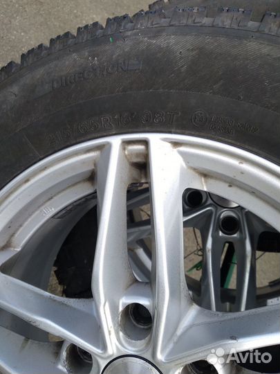 Lassa Iceways 2 215/65 R16 98T