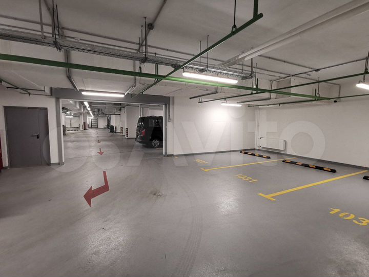 Машиноместо, 14 м²