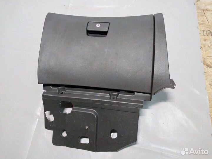 Бардачок Chevrolet Cruze седан 1.6 F16D3 2010