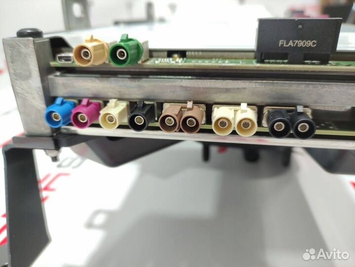 Компьютер бортовой Tesla Model Y 2021 1465772-00-A