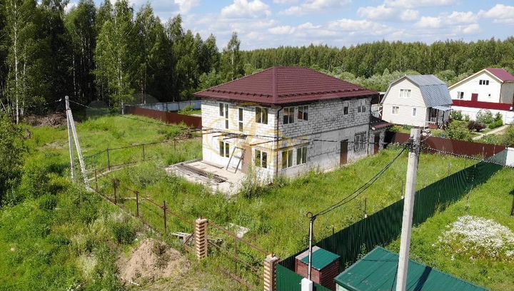 Дом 226,9 м² на участке 6 сот.