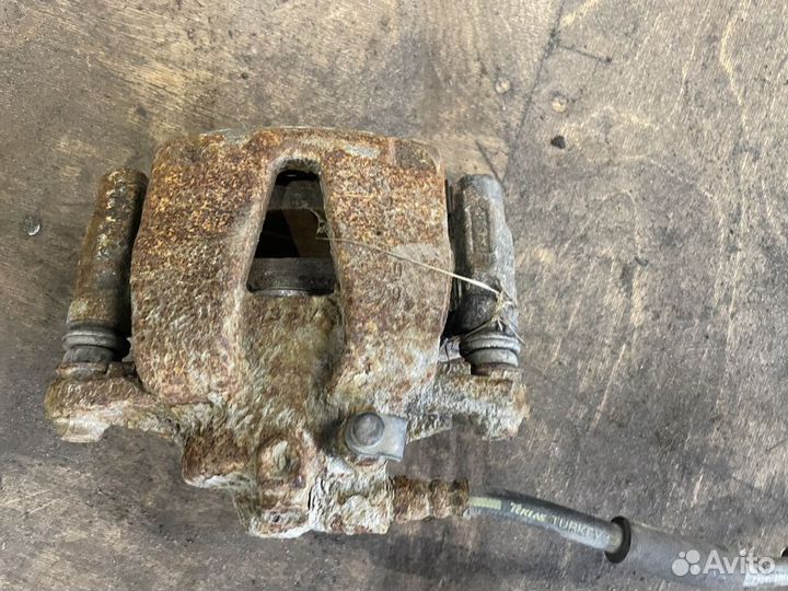 Суппорт тормозной Fiat Albea