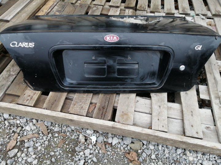 Крышка багажника Kia Clarus седан FE 2000