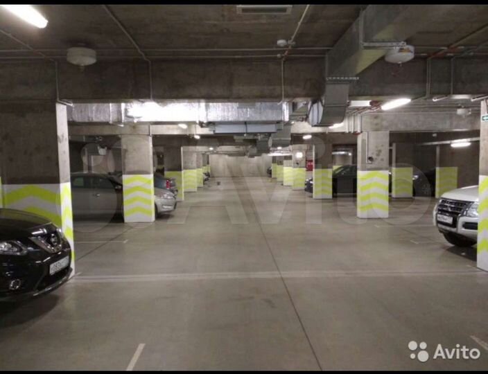 Машиноместо, 15 м²