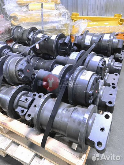 Каток поддерживающий ZX160LC-3 9272413