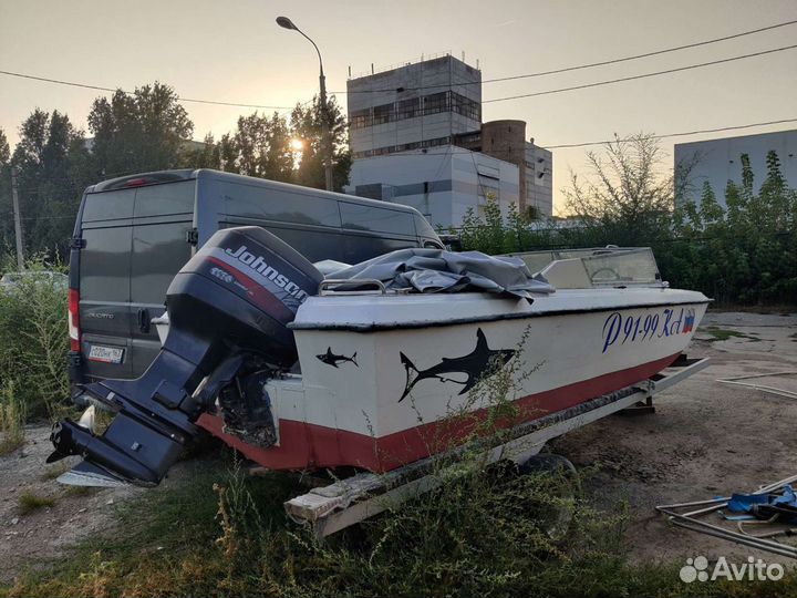 Катер Триумф с мотором Johnson 200л.с