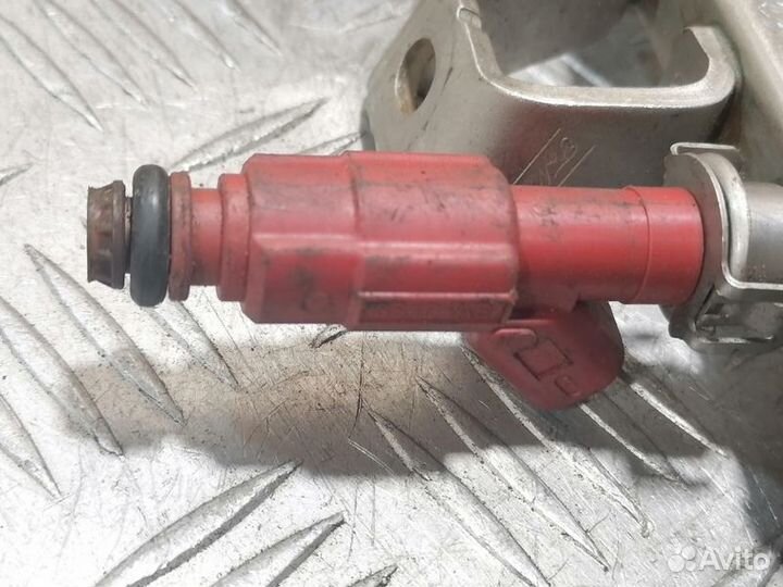 Форсунка двигателя Ford Focus 2005-2008