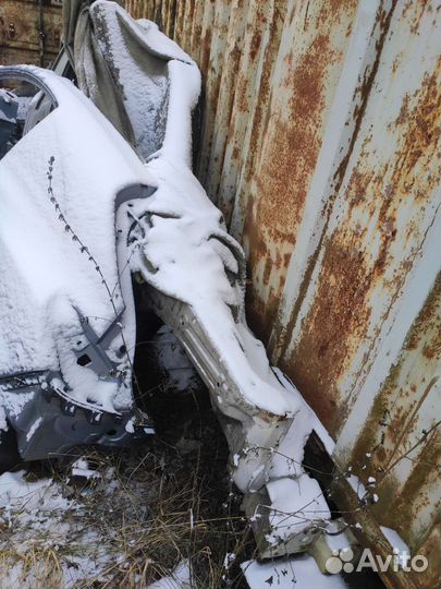 Infiniti QX56 JA60 кузов пиленный по частям