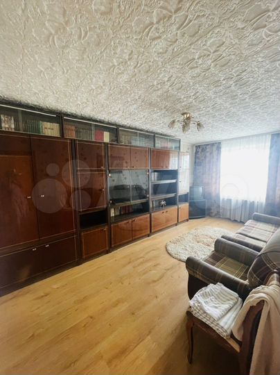 2-к. квартира, 53 м², 3/5 эт.