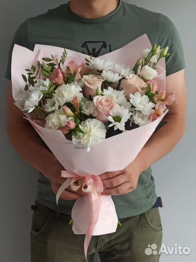 Нежный сборный букет