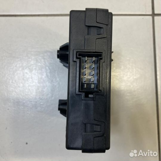 Блок управления открывания багажника Kia Quoris KH