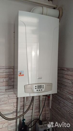 Газовый котел двухконтурный baxi main four 24 f