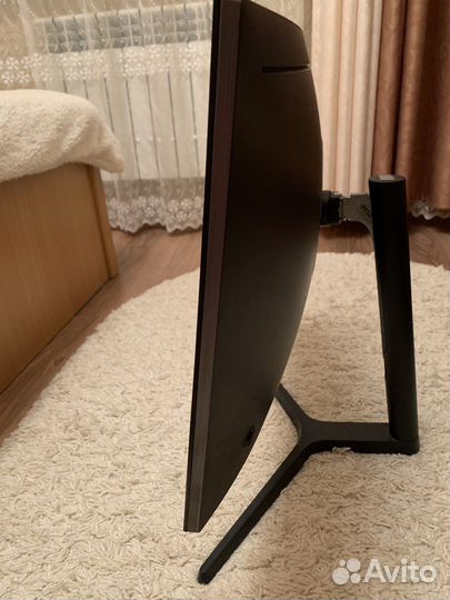 Samsung C27FG73FQI