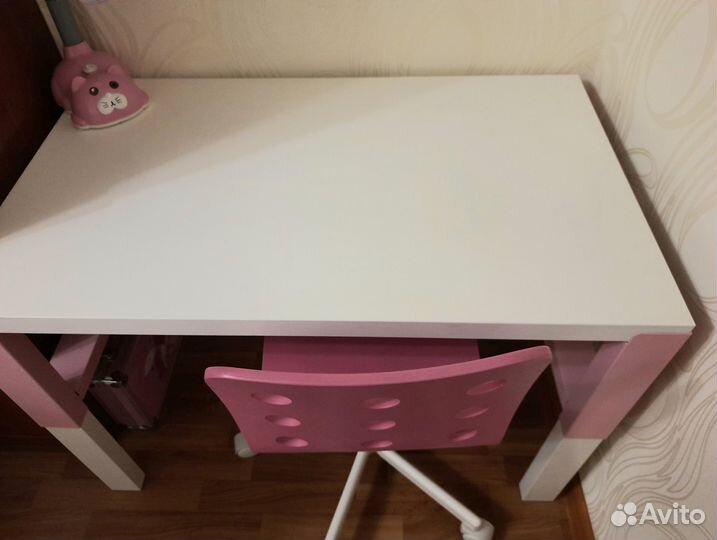 Комплект мебели кровать +стол+стул девочке