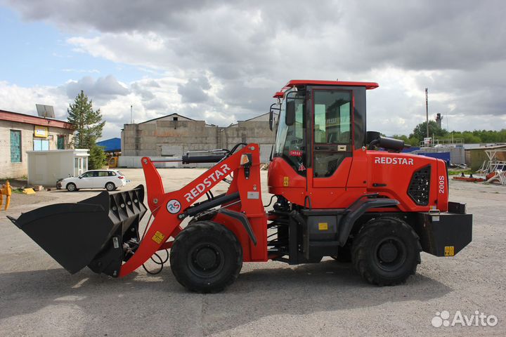 Фронтальный погрузчик Redstar 200S, 2023