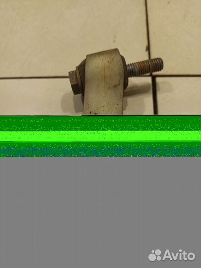 Стойка стабилизатора задняя