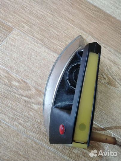 Утюг б/у