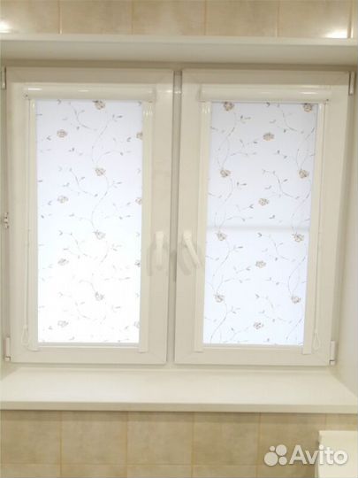 Рулонная штора на окно