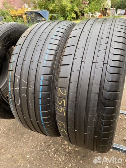 Pirelli P Zero PZ4 255/55 R19