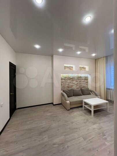 2-к. квартира, 61 м², 3/9 эт.